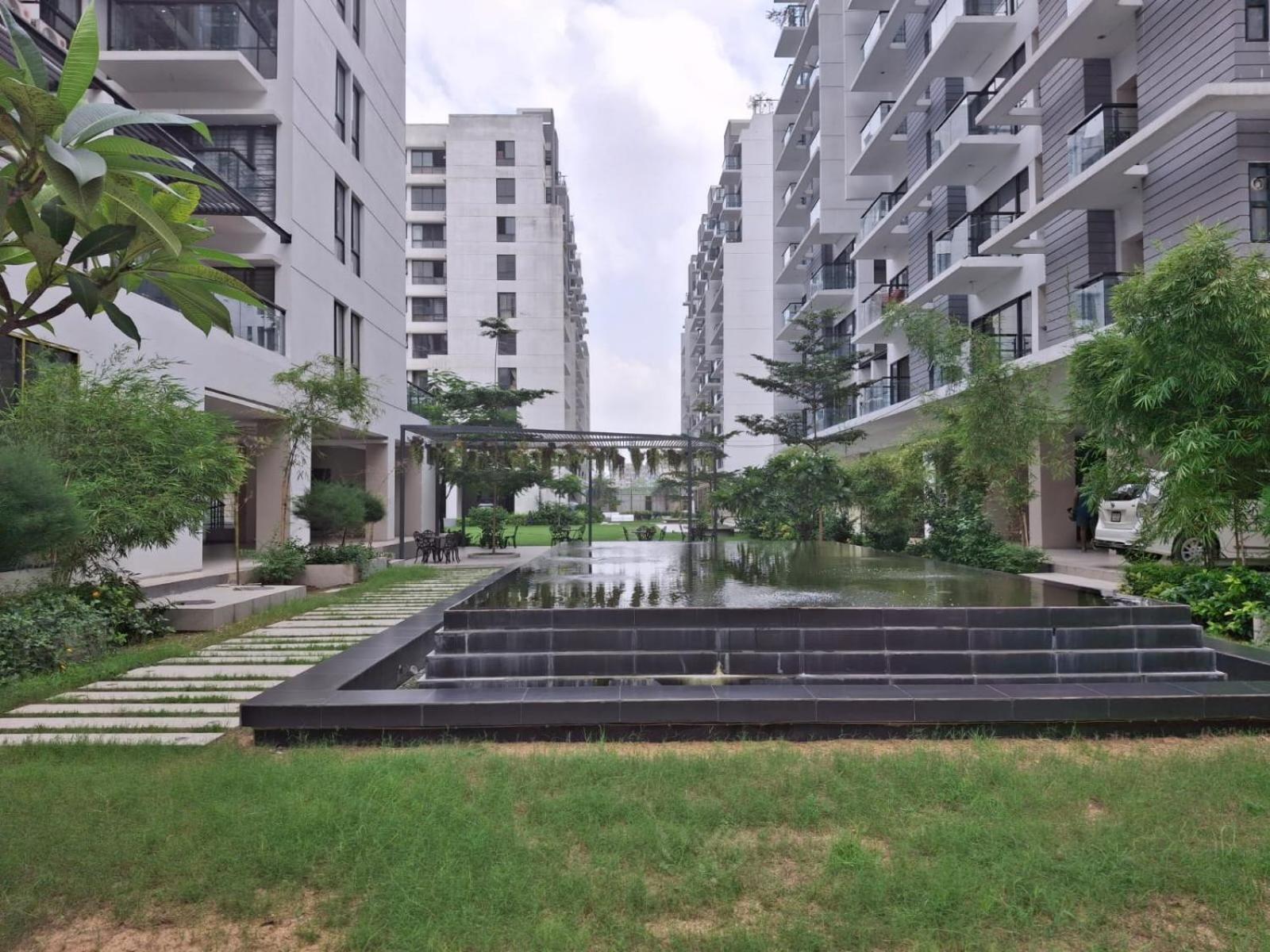 Elegant Secured Family Apartment With Open Space ธากา ภายนอก รูปภาพ