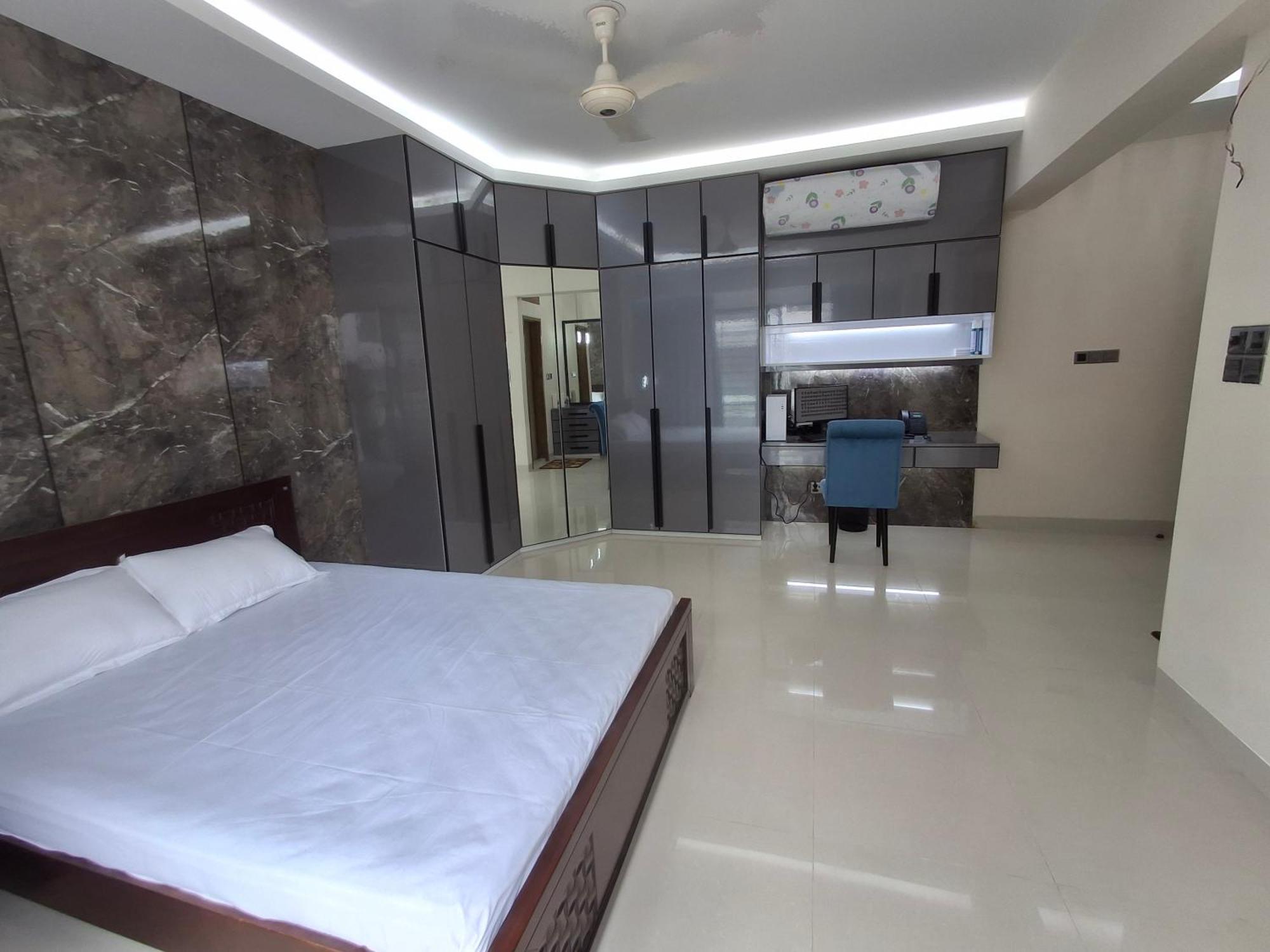 Elegant Secured Family Apartment With Open Space ธากา ภายนอก รูปภาพ